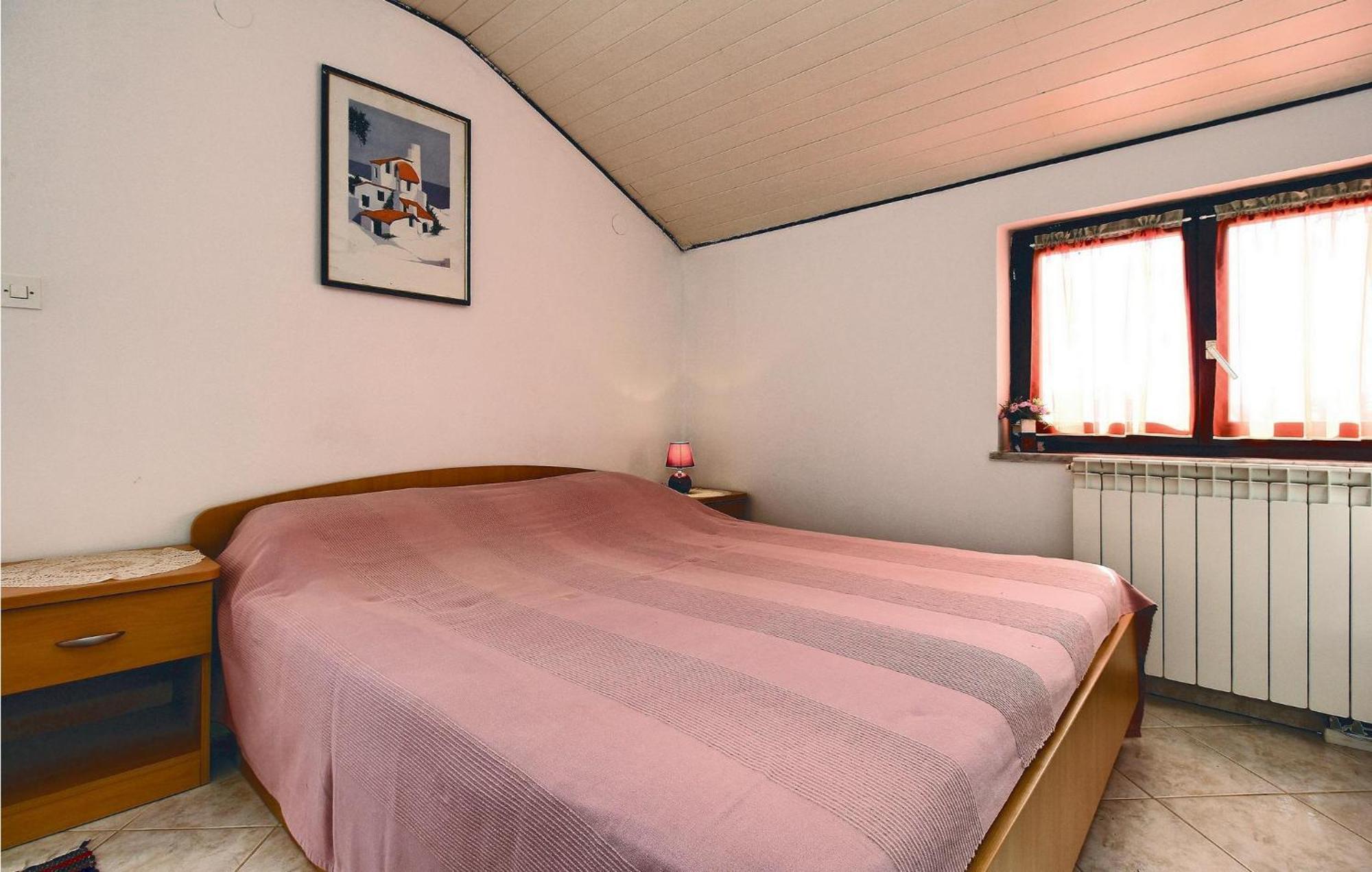 Gorgeous Apartment In Umag With Wifi Esterno foto
